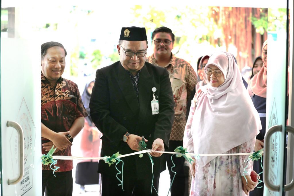 Farmasi Unissula Berkembang Pesat Statusnya Segera Naik Menjadi Fakultas